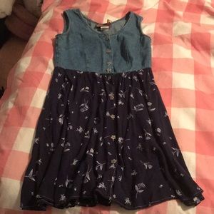 Adorable 90s dress!!